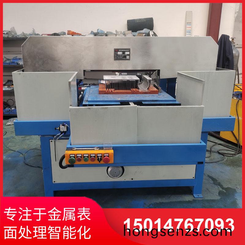 鋁材直紋(wen)拉絲機生産(chan)供應