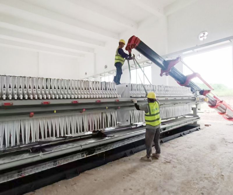 四川自貢工地雙節(jié)施工忙,堅守崗位獻力量(liang)